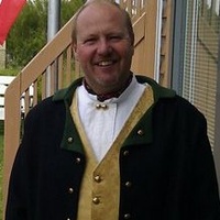 Terje Stenholt, kirkeverge og ledsager